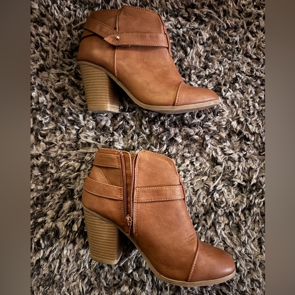 🤠LC LAUREN CONRAD COGNAC SIZE 7 ZIP UP CHUNKY HEEL BOOTIES WESTERN BOOTS 🤠 - Picture 1 of 7